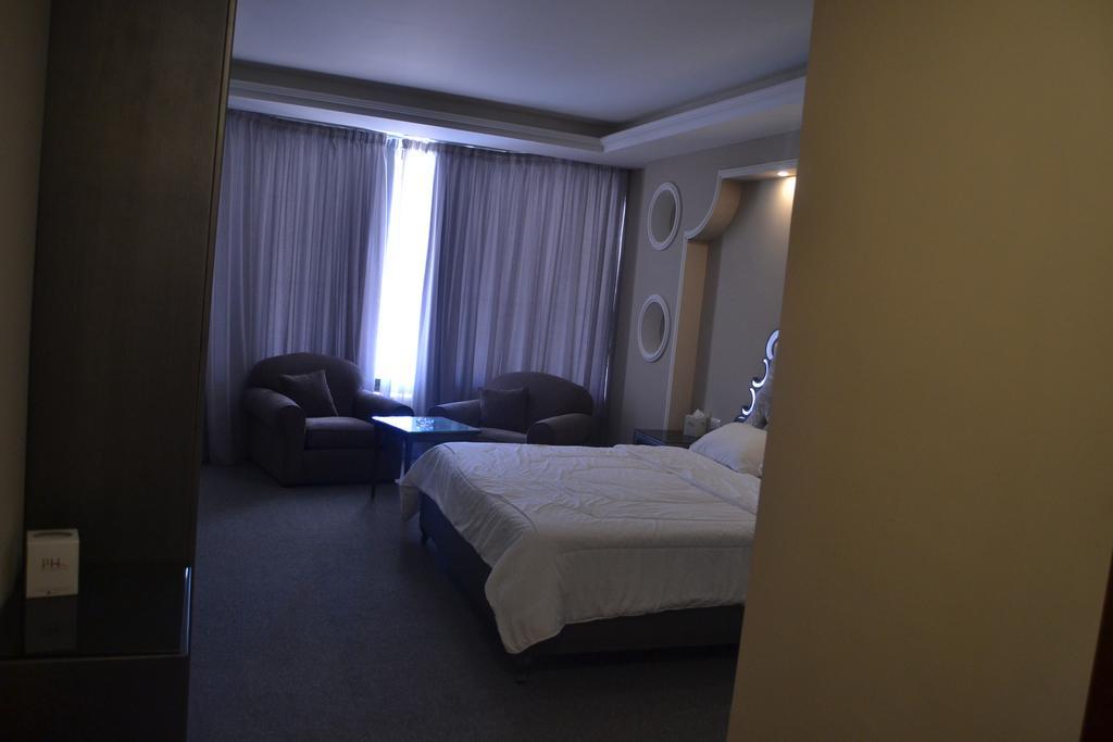 Platinum Hotel Tiro Exterior foto
